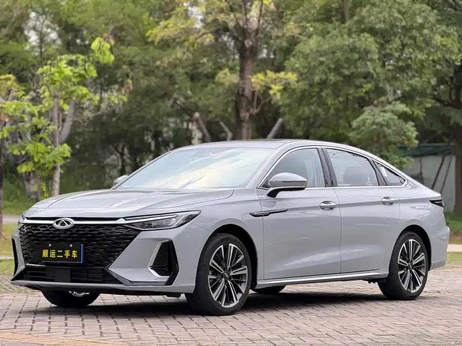Chery Arrizo 8