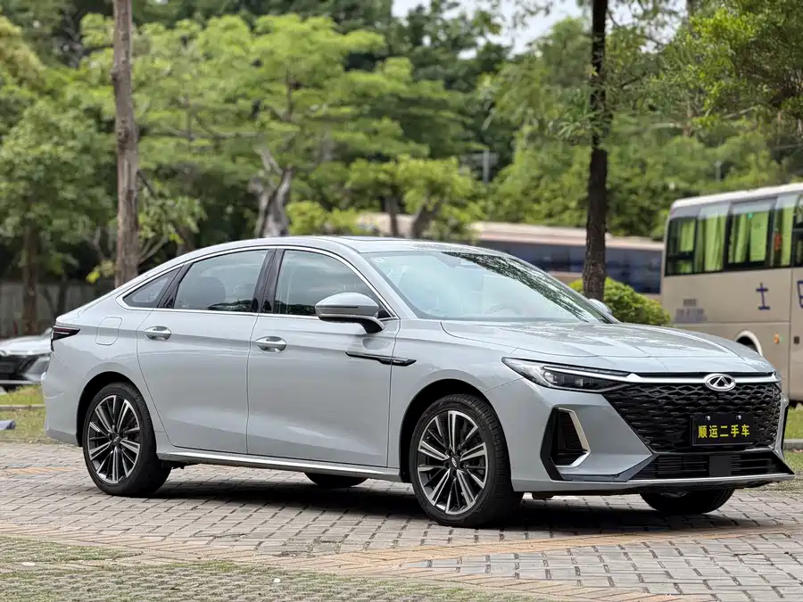 Chery Arrizo 8