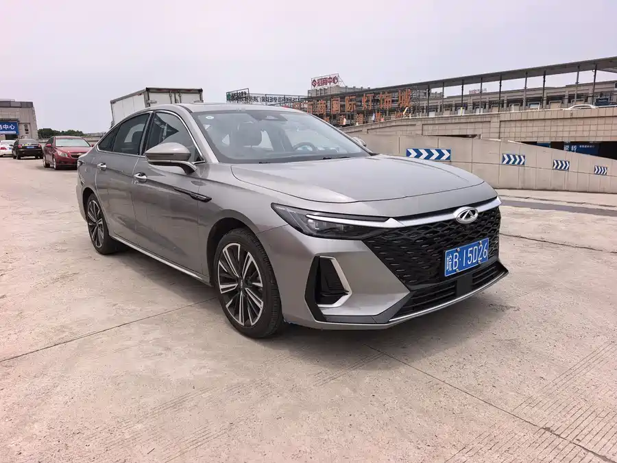 Chery Arrizo 8
