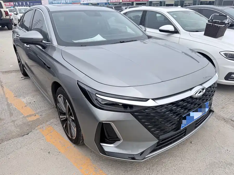 Chery Arrizo 8
