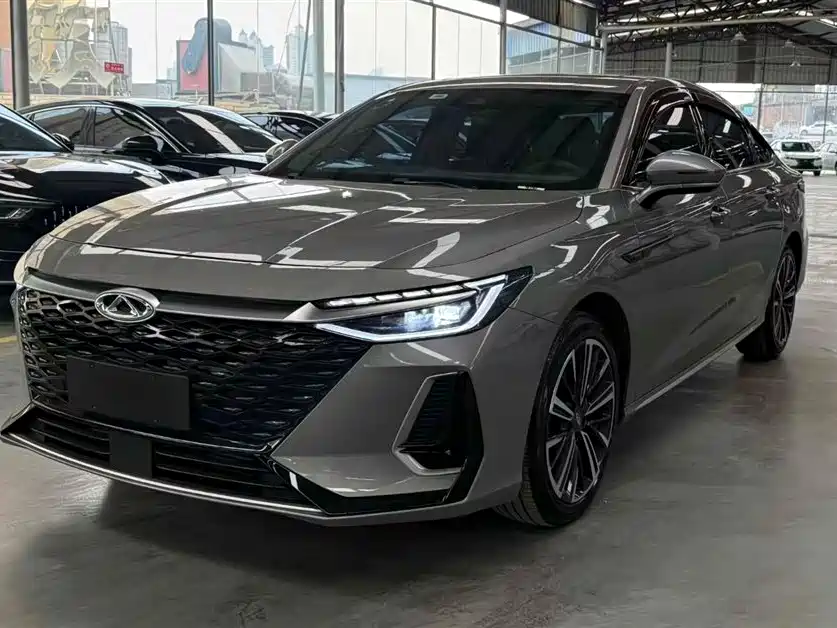 Chery Arrizo 8