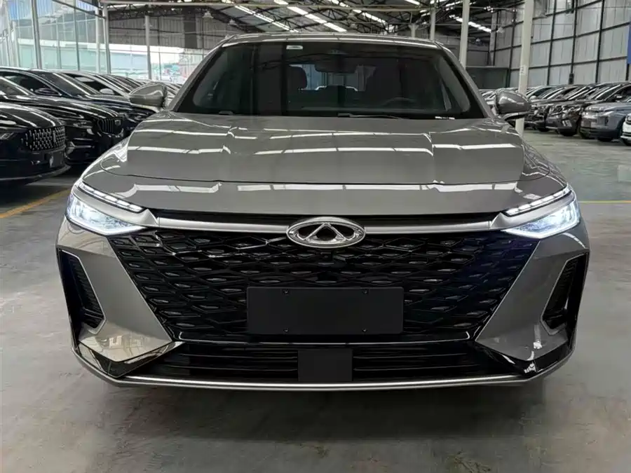Chery Arrizo 8