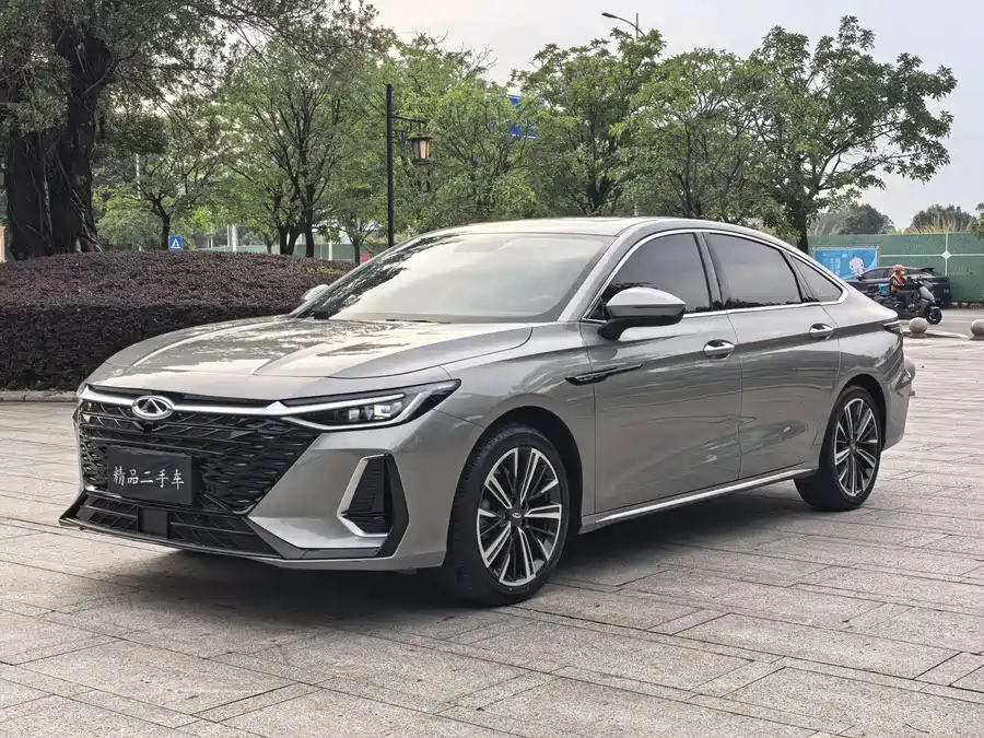 Chery Arrizo 8