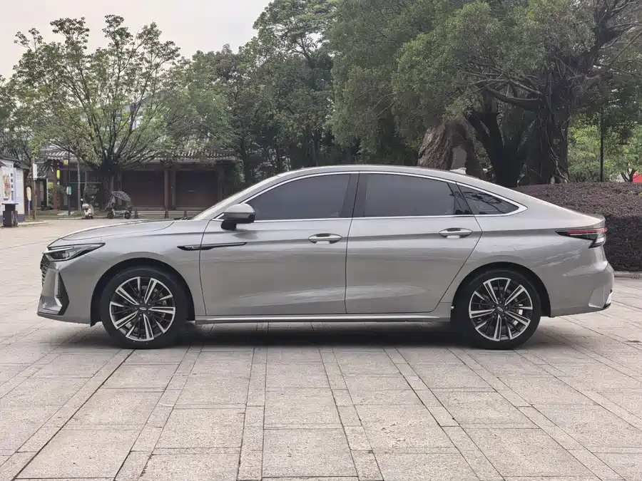 Chery Arrizo 8