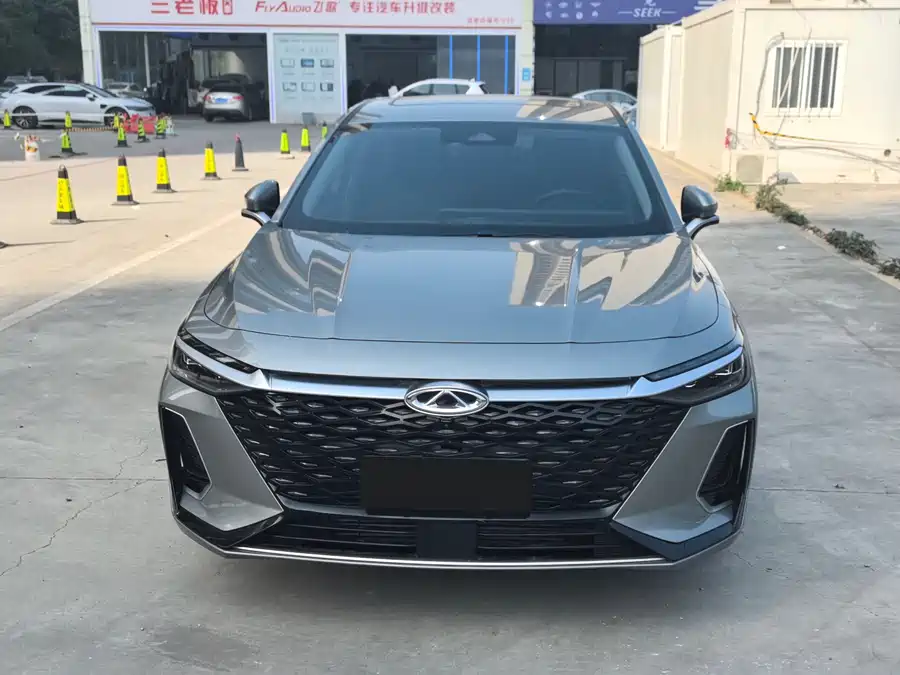 Chery Arrizo 8