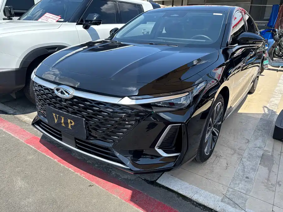 Chery Arrizo 8