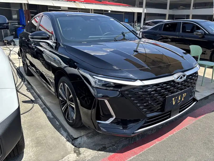 Chery Arrizo 8