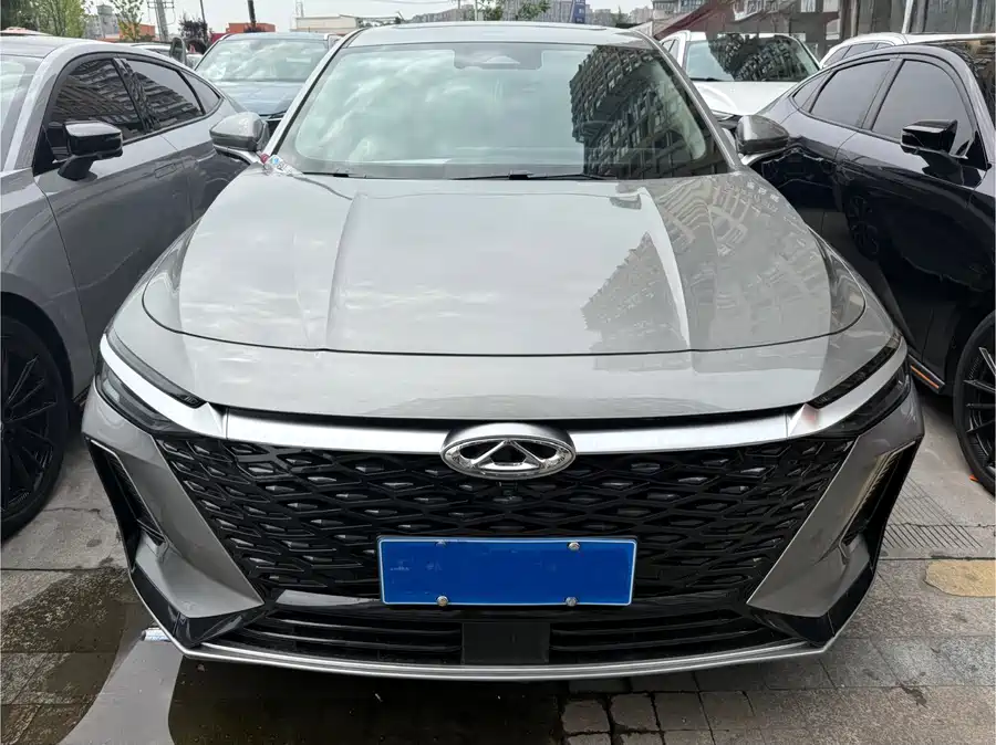 Chery Arrizo 8