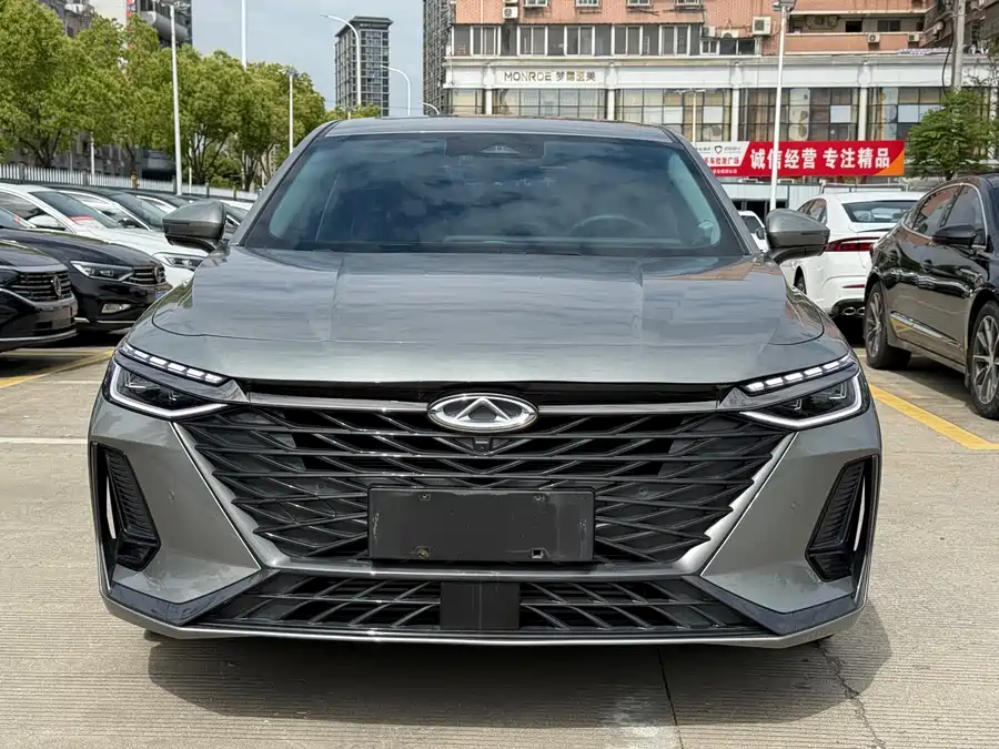 Chery Arrizo 8