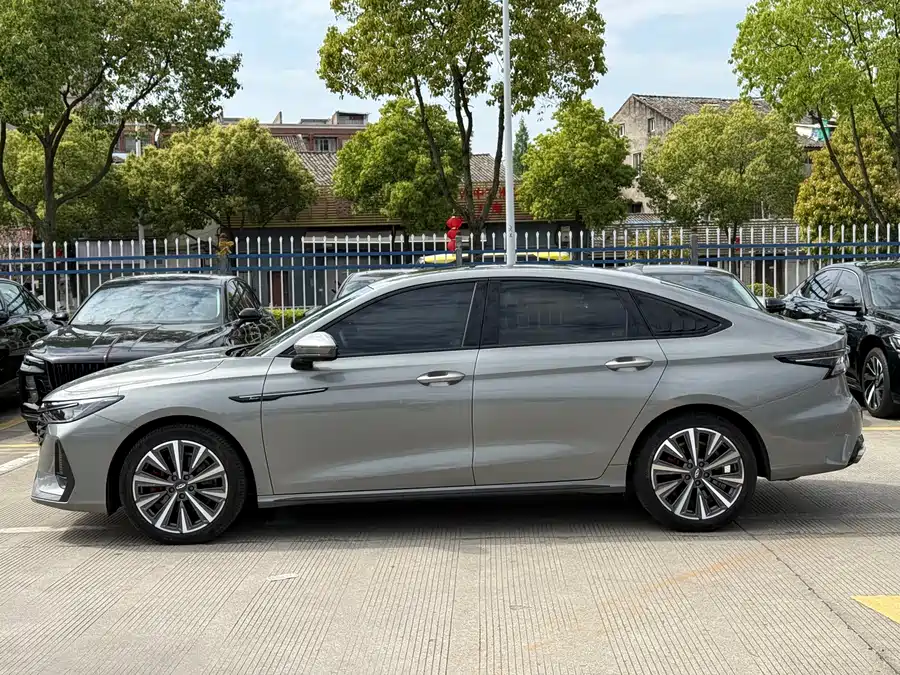 Chery Arrizo 8