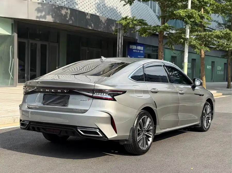 Chery Arrizo 8
