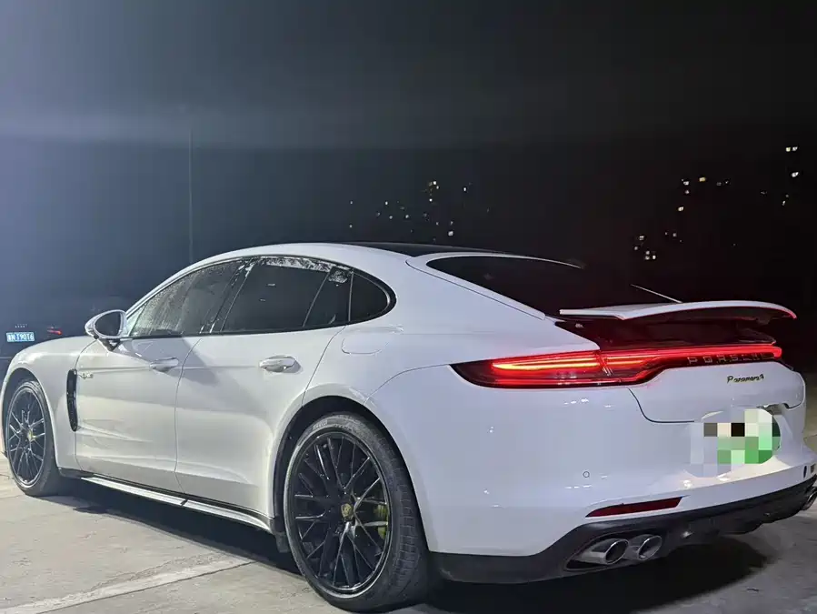 Porsche Panamera New Energy