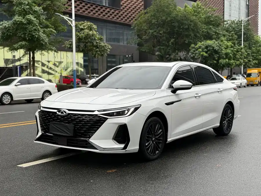 Chery Arrizo 8