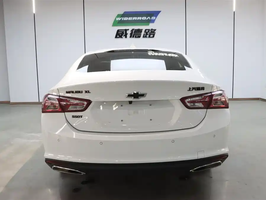 Chevrolet Malibu XL