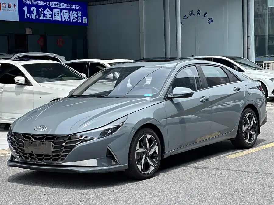 Hyundai Elantra