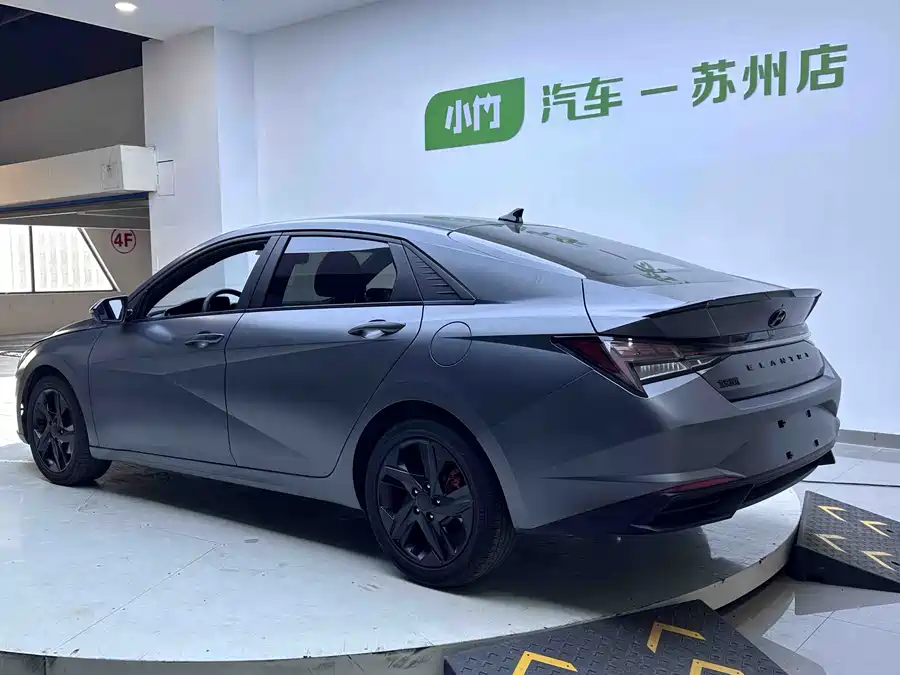 Hyundai Elantra