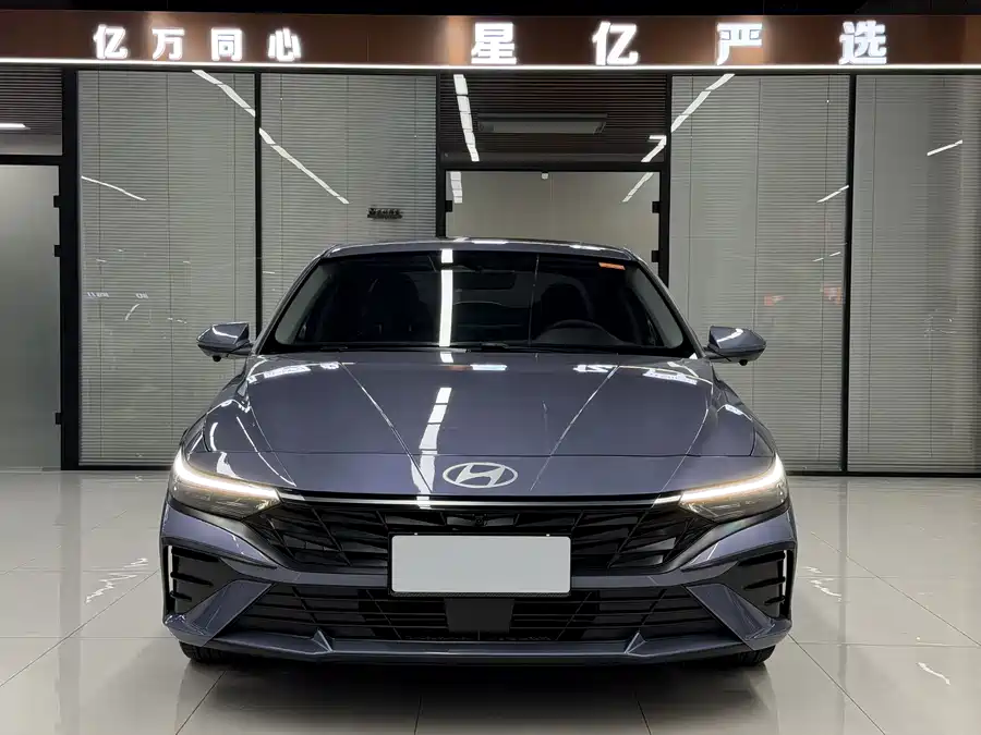 Hyundai Elantra