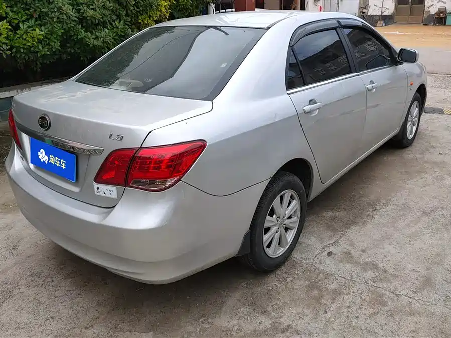 BYD L3