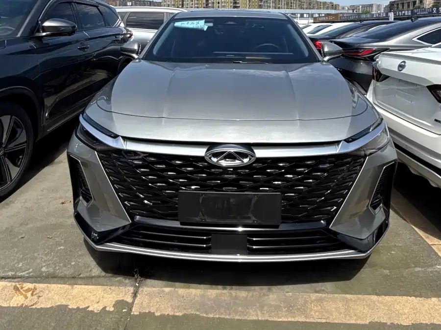 Chery Arrizo 8