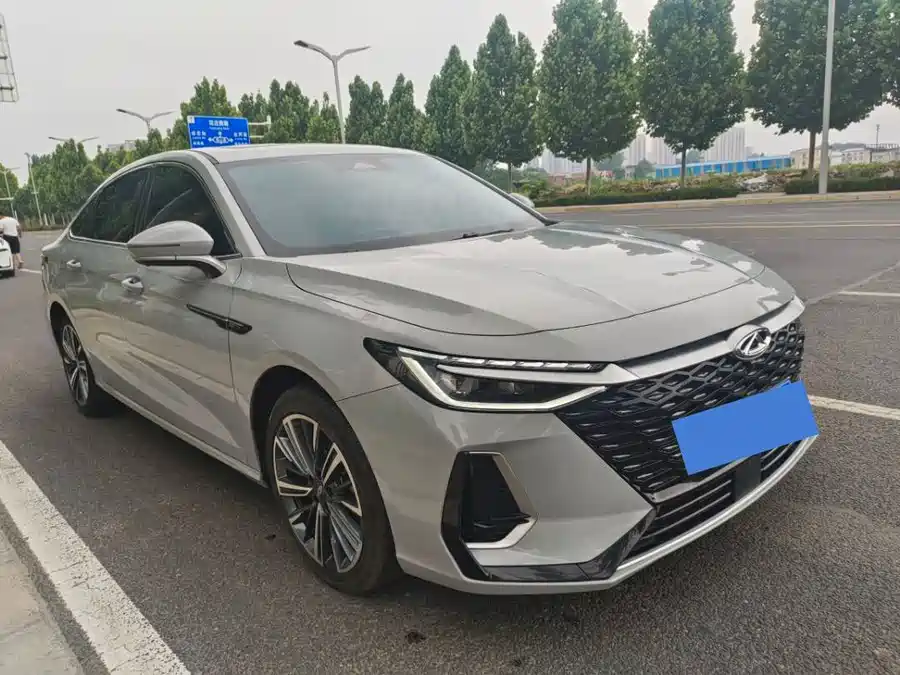 Chery Arrizo 8