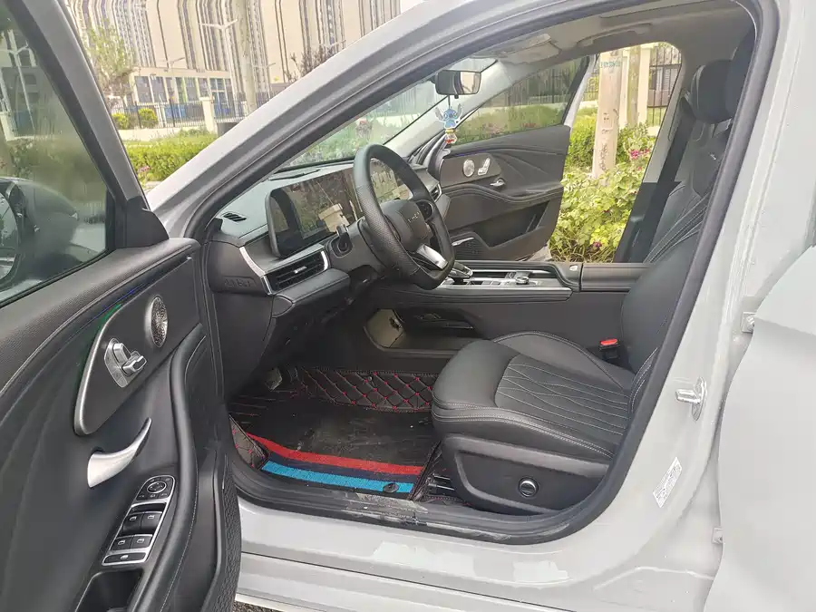 Chery Arrizo 8