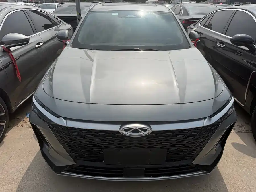 Chery Arrizo 8