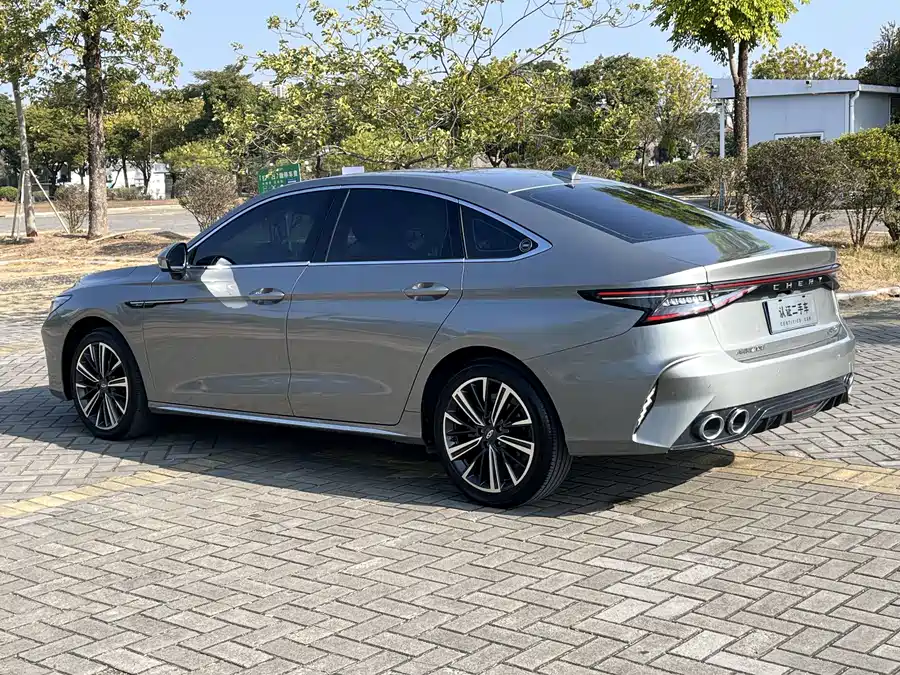 Chery Arrizo 8