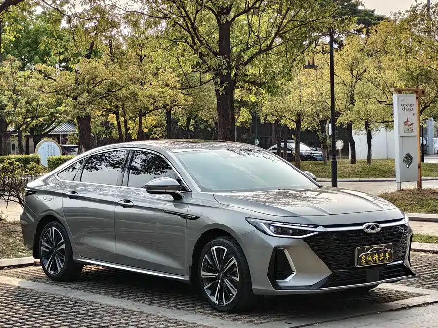Chery Arrizo 8
