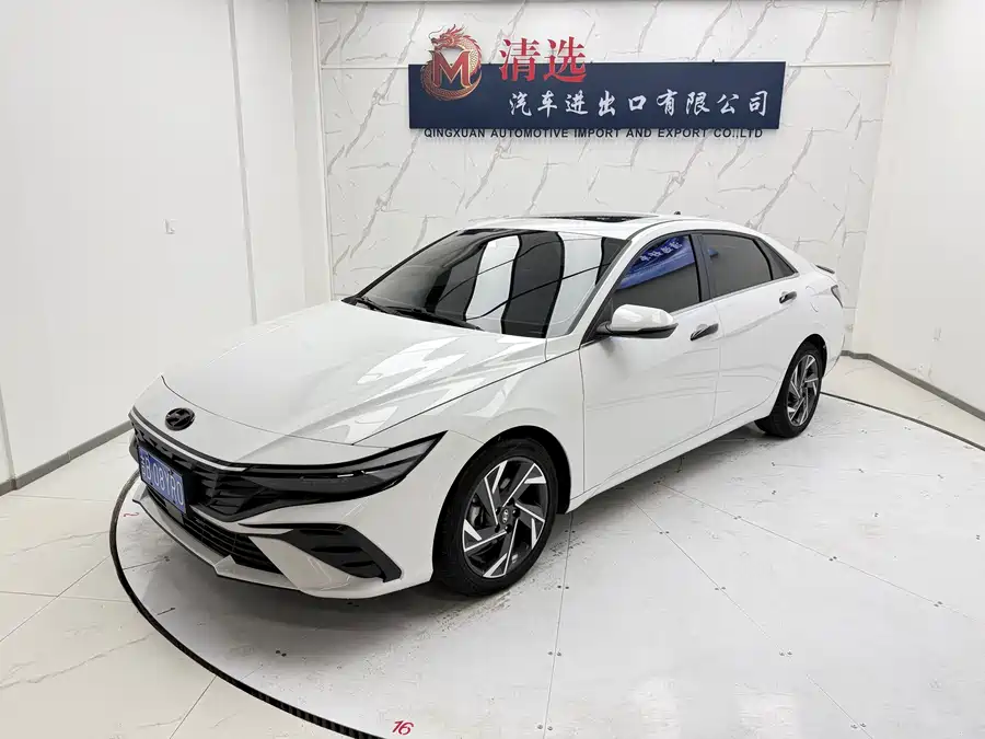 Hyundai Elantra