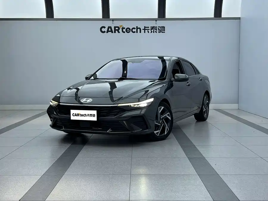 Hyundai Elantra