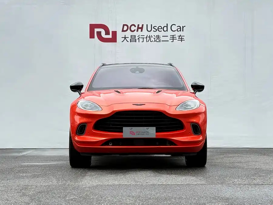Aston Martin DBX