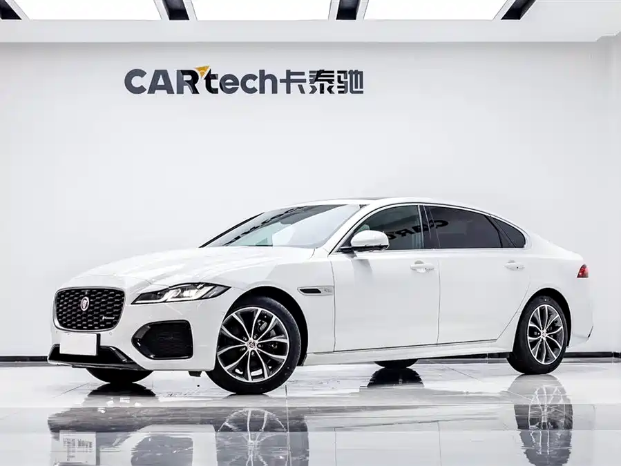 Jaguar XFL