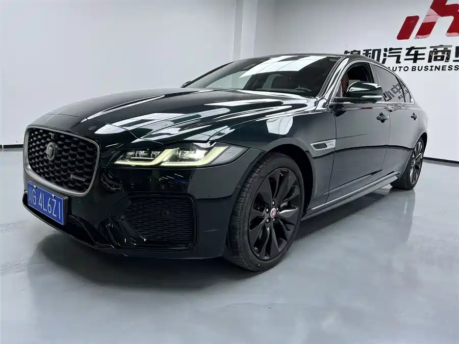 Jaguar XFL