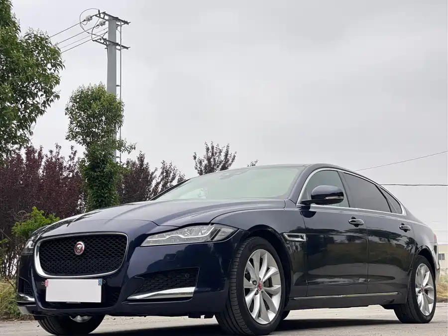 Jaguar XFL