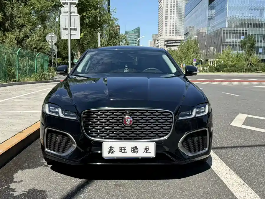 Jaguar XFL