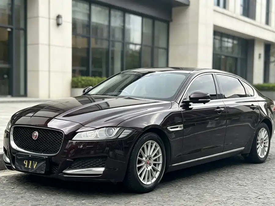 Jaguar XFL