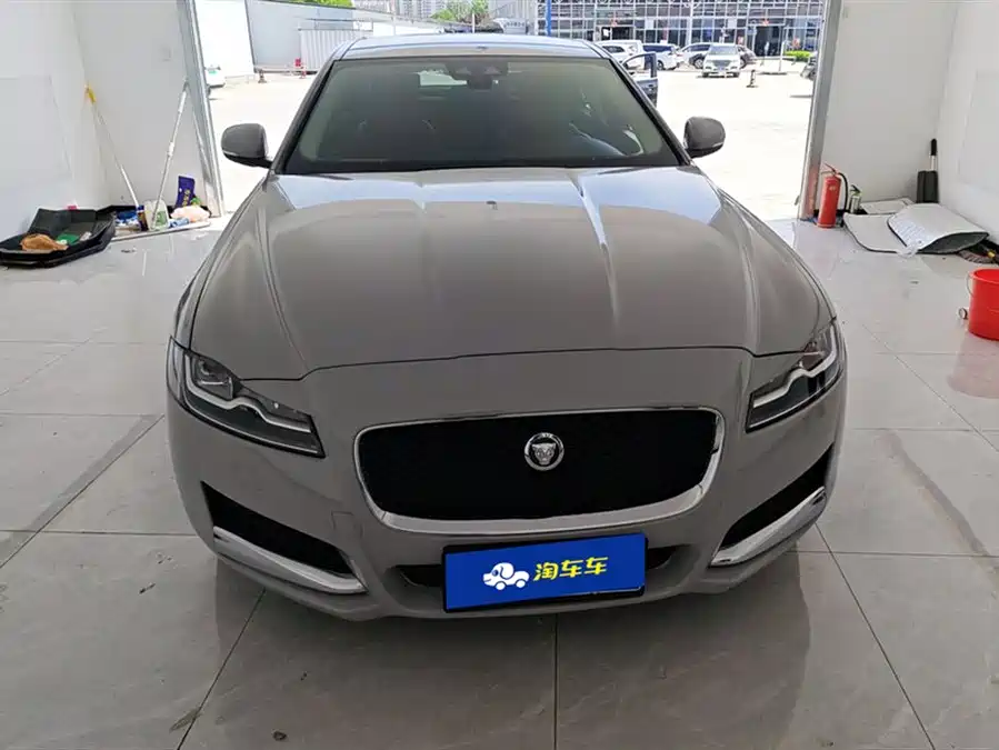 Jaguar XFL