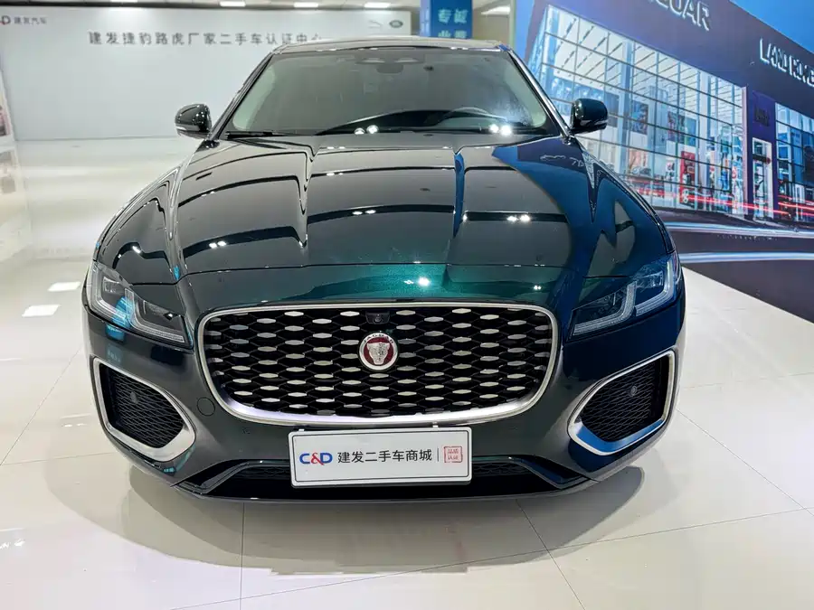 Jaguar XFL