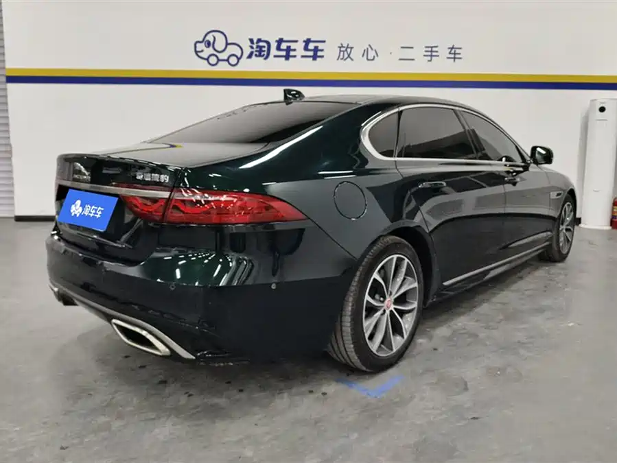 Jaguar XFL