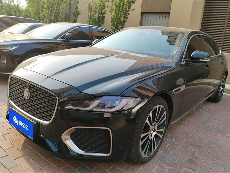 Jaguar XFL