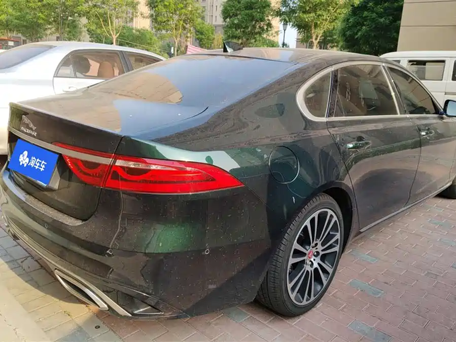 Jaguar XFL