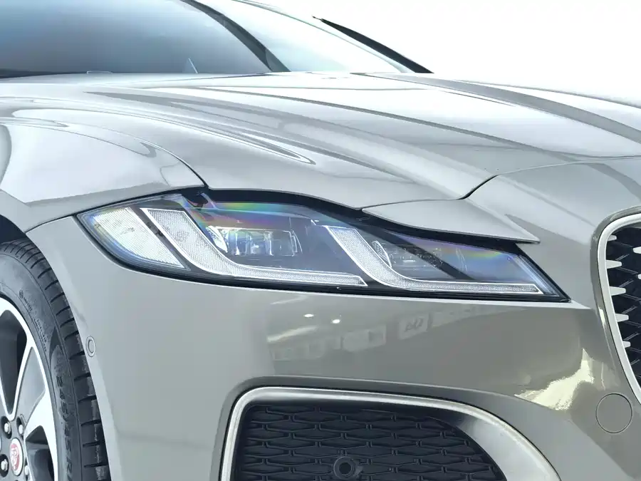 Jaguar XFL