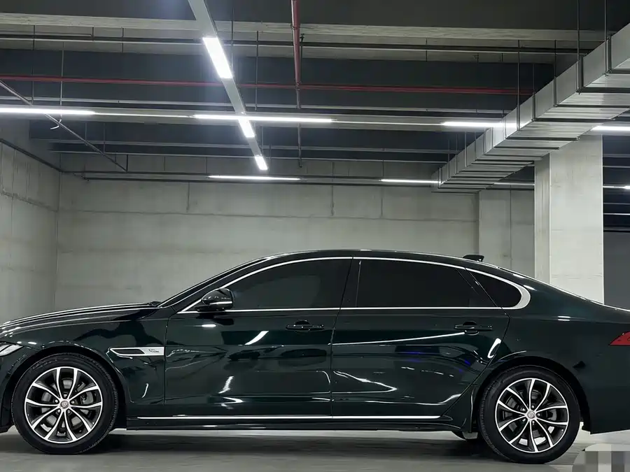 Jaguar XFL