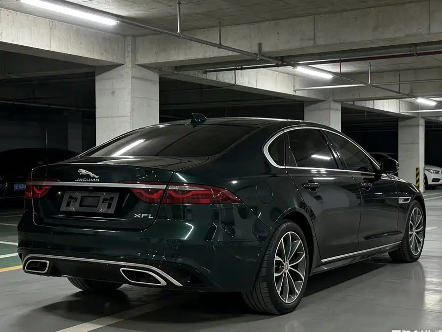 Jaguar XFL