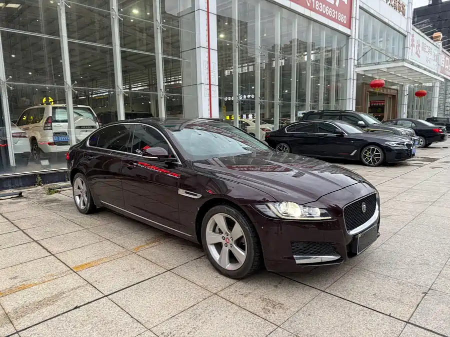 Jaguar XFL