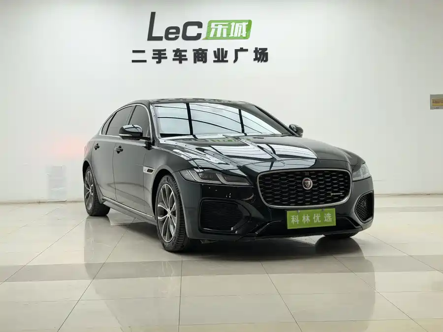 Jaguar XFL