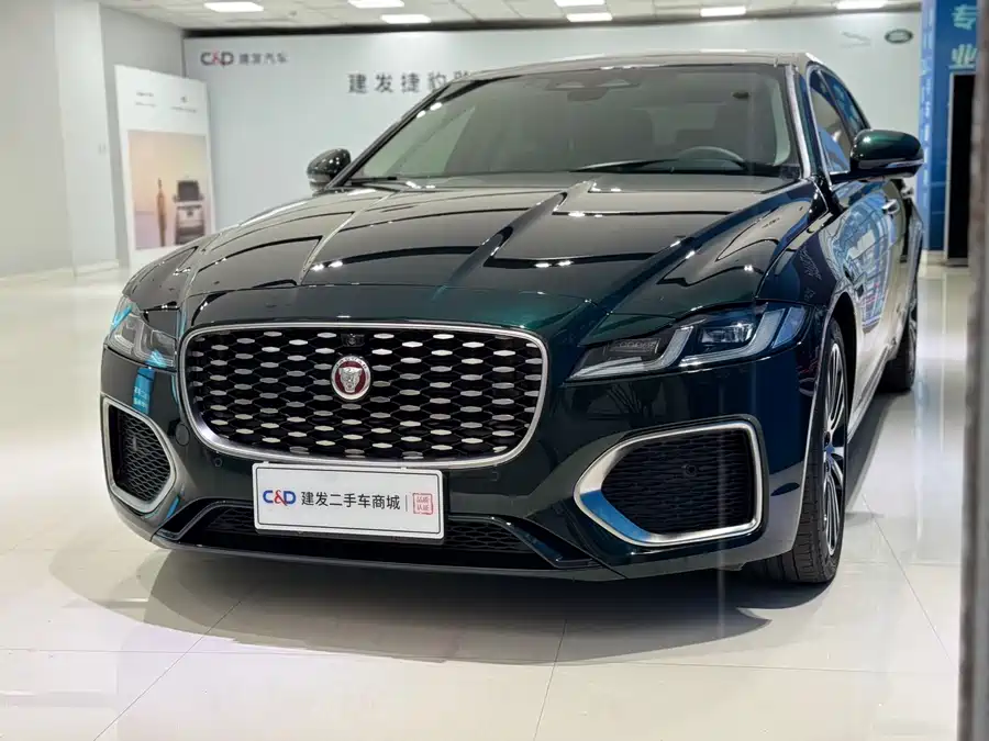 Jaguar XFL