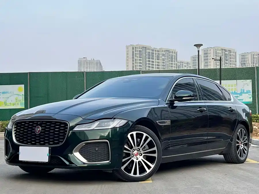 Jaguar XFL