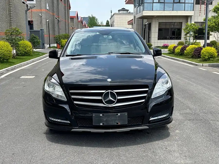 Mercedes Benz R-rated