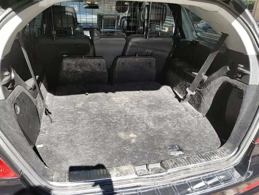 Mercedes Benz R-rated